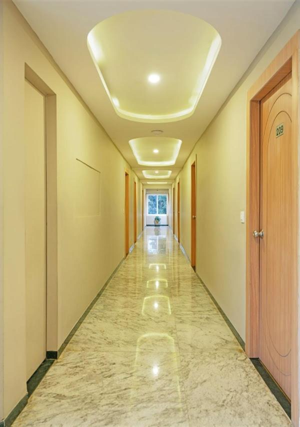 Mango Hill Central Уті Екстер'єр фото